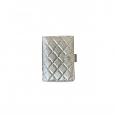 CHANEL MASTER QUILTED PASSPORT HOLDER A96066 (15*10*3cm)